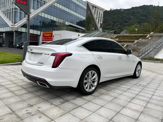 Cadillac CT5 — Фото автомобиля 9