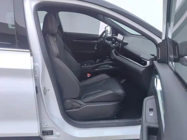 Geely Binyue — Фото автомобиля 8