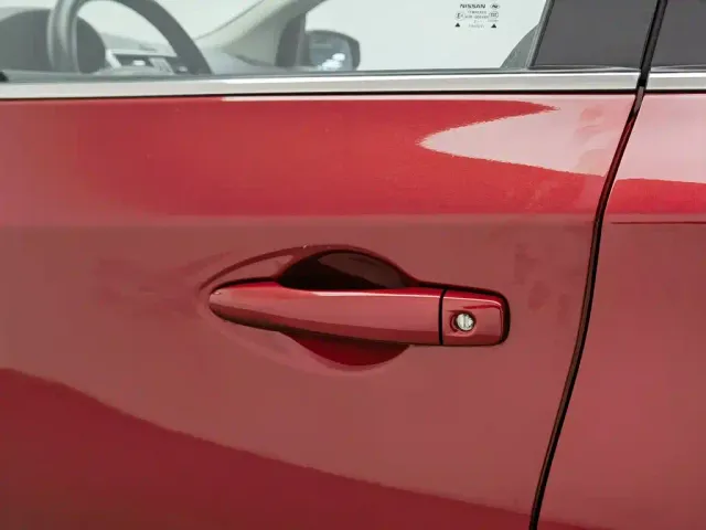 Nissan Tiida — Фото автомобиля 18