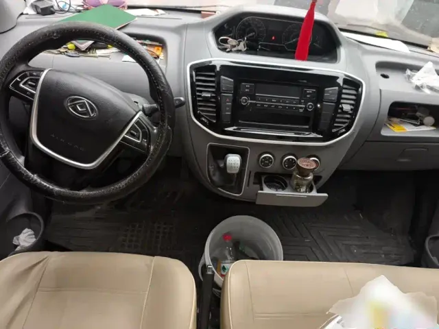 Maxus Xintu V80 — Фото автомобиля 10