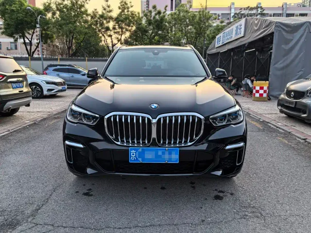 BMW X5 — Фото автомобиля 2