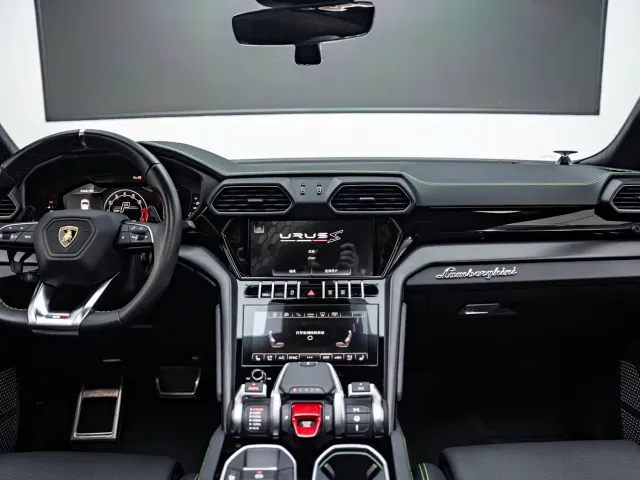 Lamborghini Urus — Фото автомобиля 8