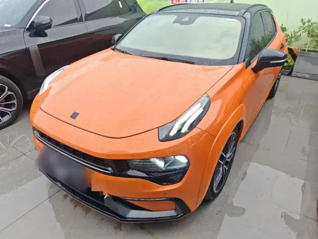 Фотография автомобиля — Lynk & Co 02 Hatchback