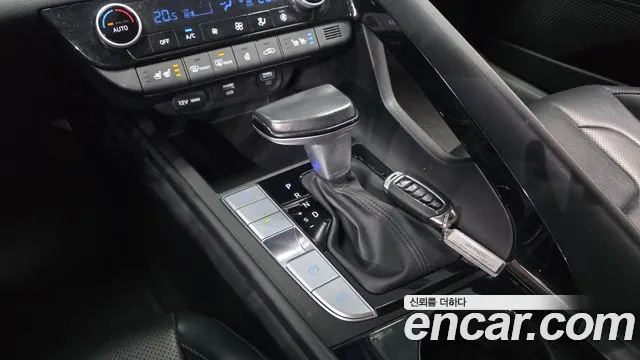 Hyundai Avante CN7 — Фото автомобиля 12