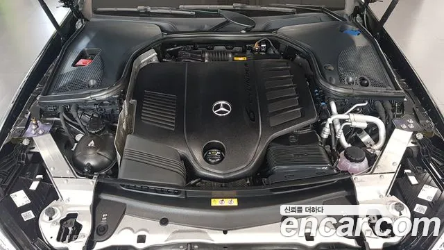 Mercedes-Benz E-Class — Фото автомобиля 6