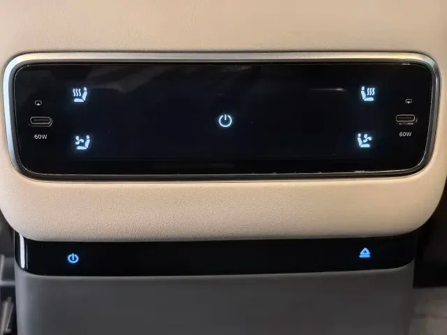 Li Auto MEGA — Фото автомобиля 10