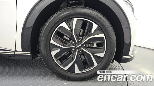 Kia EV6 — Фото автомобиля 21
