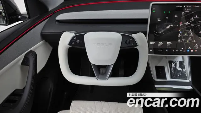 Tesla Model Y — Фото автомобиля 18