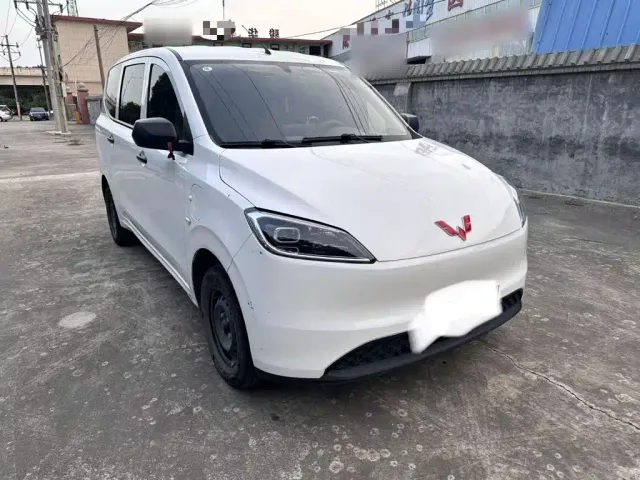 Wuling Hongguang — Фото автомобиля 3