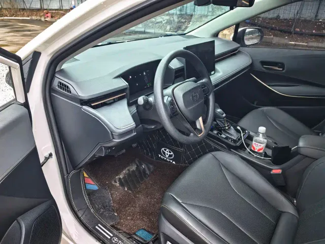 Toyota Corolla — Фото автомобиля 4