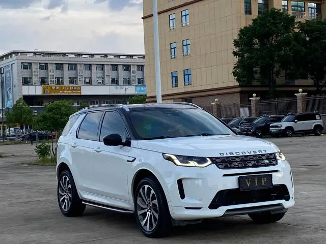 Land Rover Discovery Sport — Фото автомобиля 3