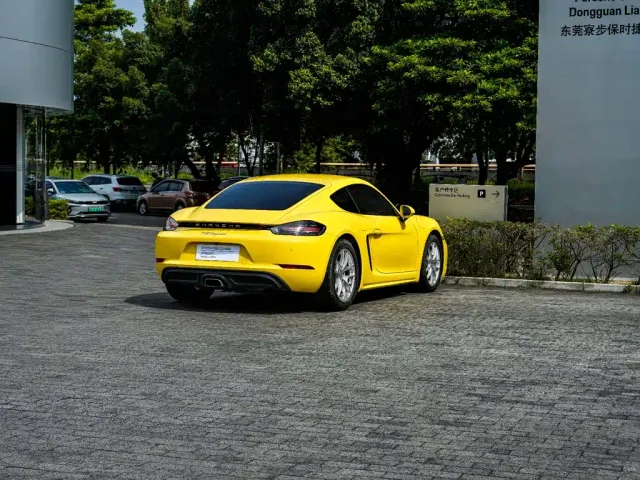 Porsche 718 — Фото автомобиля 10