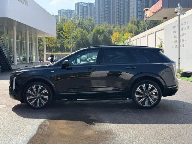 Cadillac XT5 PHEV — Фото автомобиля 3
