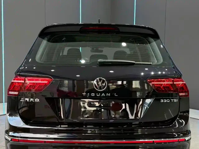 Volkswagen Tiguan L — Фото автомобиля 7