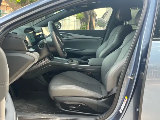 BYD Seal 2024 Glory Edition DM-i 1.5L 121km Luxury — Фото автомобиля 6