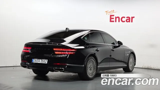 Genesis G80 Бензин 3.5 турбо AWD — Фото автомобиля 2