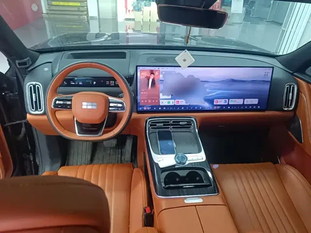 Geely Galaxy M9 — Фото автомобиля 9