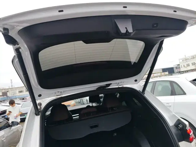 Geely Xingyue L — Фото автомобиля 18