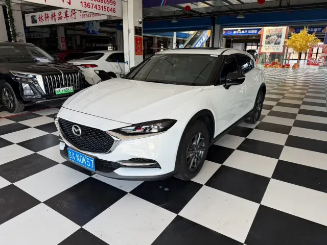 Mazda CX-4 — Фото автомобиля 3