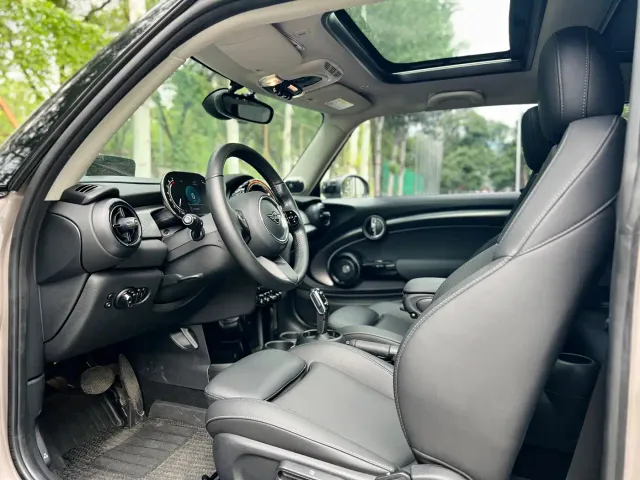 MINI Hatch — Фото автомобиля 5