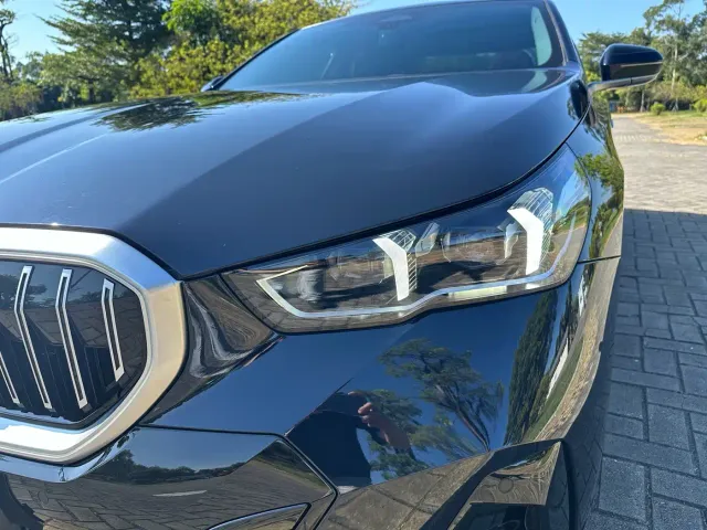 BMW 5 Series — Фото автомобиля 22