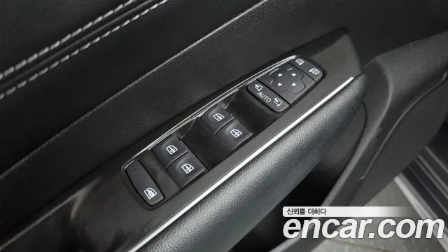 Renault Korea SM6 New — Фото автомобиля 30