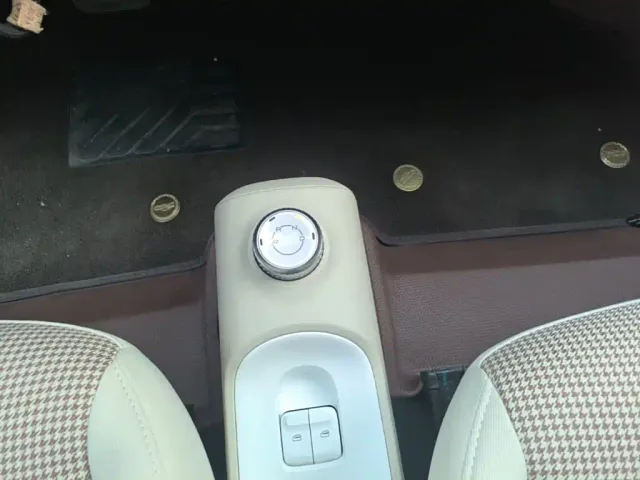 Wuling Hongguang Mini EV — Фото автомобиля 13