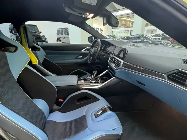 BMW M4 — Фото автомобиля 5