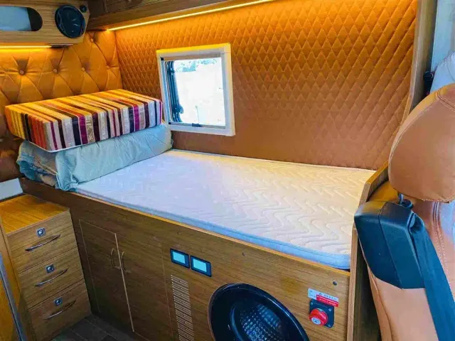 Maxus SAIC Maxus MAXUS V90 RV — Фото автомобиля 9