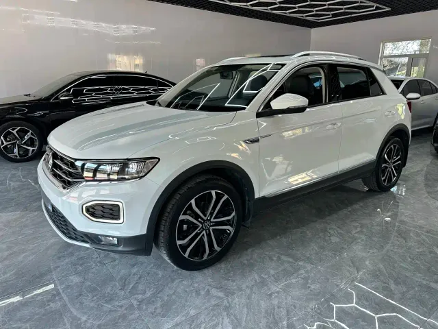 Volkswagen T-Roc — Фото автомобиля 2
