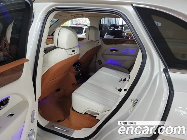 Bentley Bentayga Bentayga 4.0 V8 Atelier Edition — Фото автомобиля 11