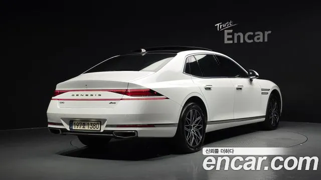 Genesis G90 Бензин 3.5 турбо AWD — Фото автомобиля 2