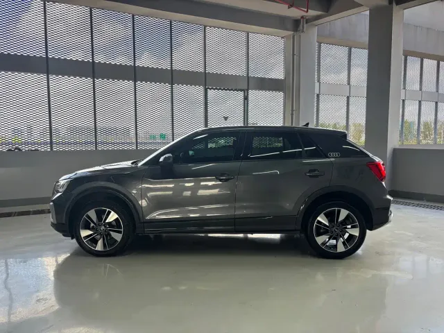 Audi Q2L — Фото автомобиля 13