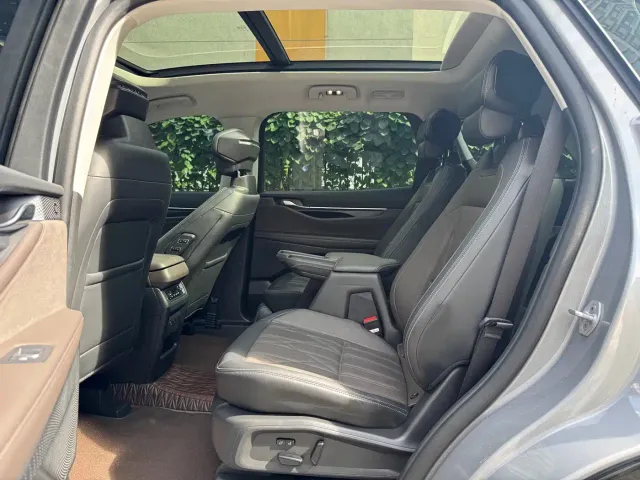 Ford Edge — Фото автомобиля 14