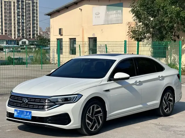 Фотография автомобиля — Volkswagen Sagitar