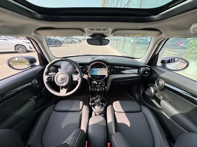 MINI Hatch — Фото автомобиля 11
