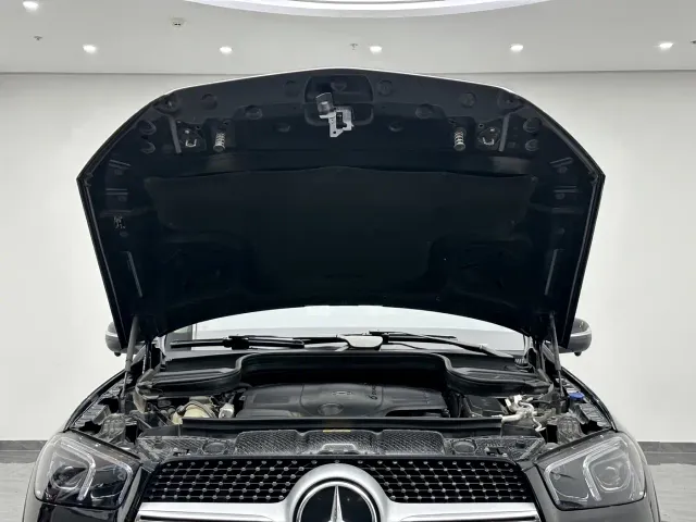 Mercedes-Benz GLE-Class — Фото автомобиля 27