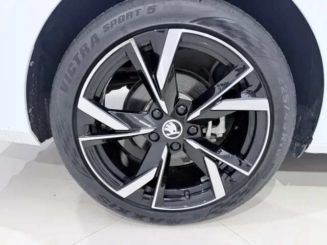 Skoda Octavia — Фото автомобиля 17