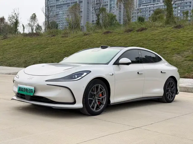Фотография автомобиля — IM Motors L6
