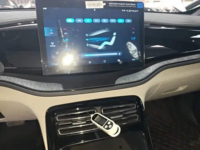 BYD Qin PLUS — Фото автомобиля 12