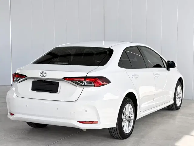 Toyota Corolla — Фото автомобиля 4