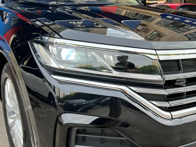 Volkswagen Touareg — Фото автомобиля 22