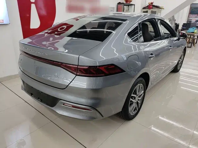BYD Qin PLUS — Фото автомобиля 6