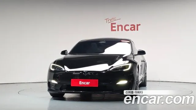 Tesla Model S — Фото автомобиля 2