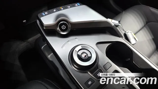 Kia EV6 — Фото автомобиля 12