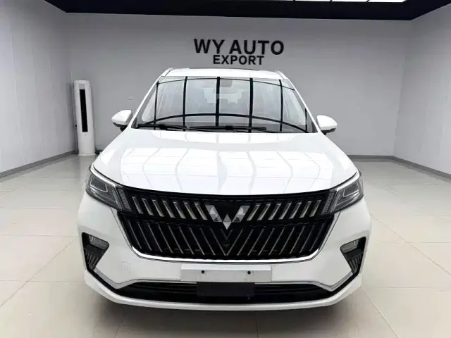Wuling Jiachen — Фото автомобиля 2