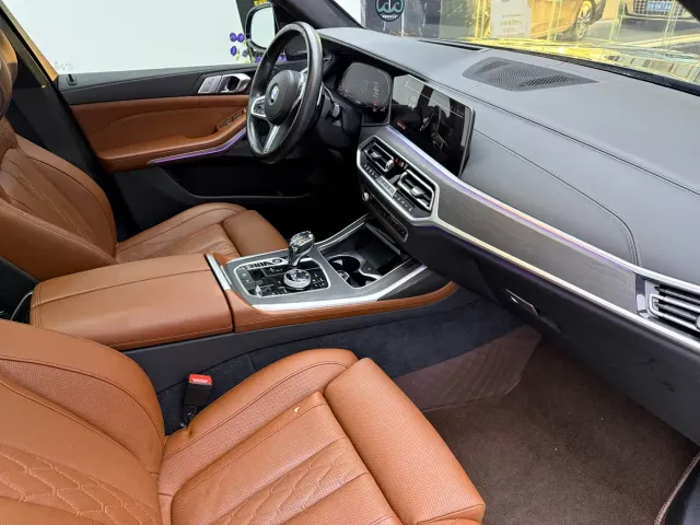 BMW X7 — Фото автомобиля 20