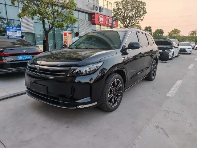 Фотография автомобиля — Aito M7