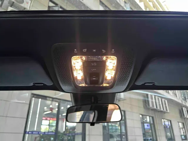 Mercedes-Benz EQB — Фото автомобиля 19