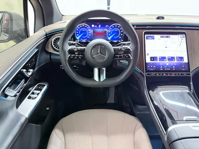 Mercedes-Benz EQE SUV — Фото автомобиля 20